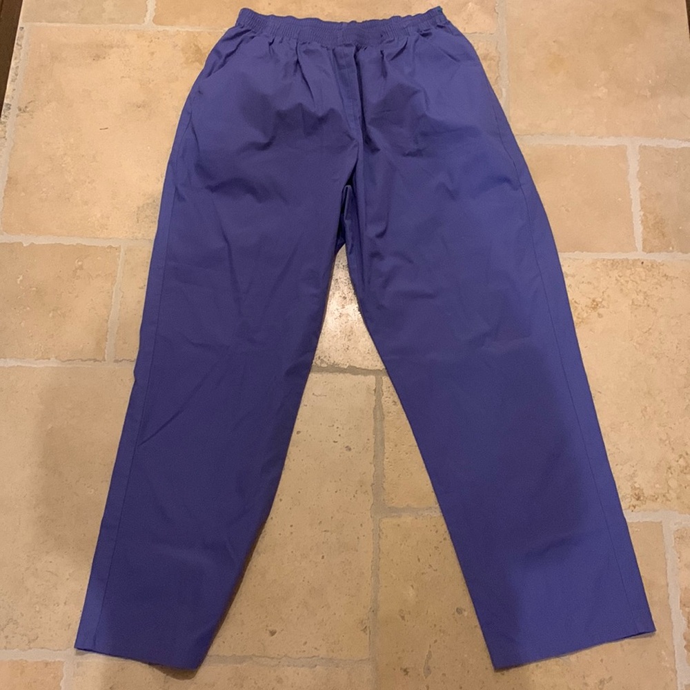 Blue/purple pants in the brand Simple’s basic